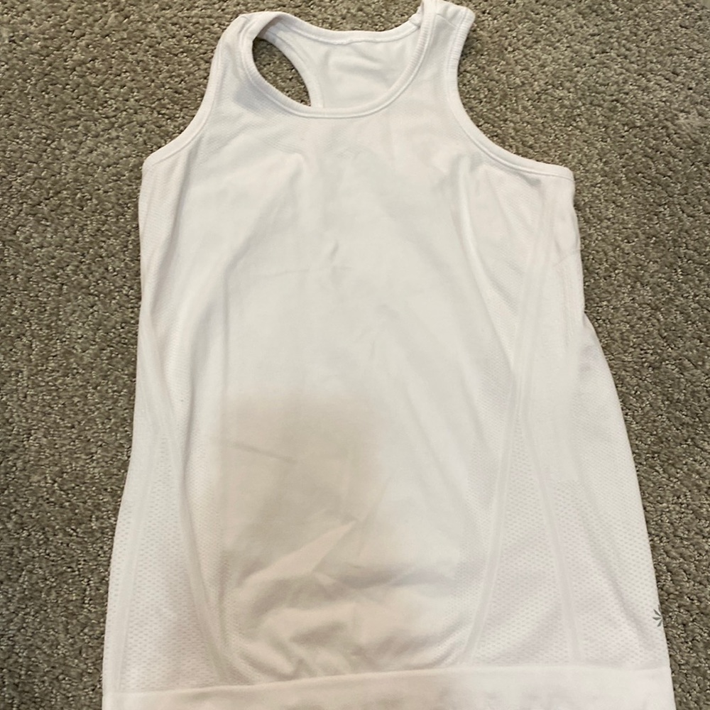 white tank top!